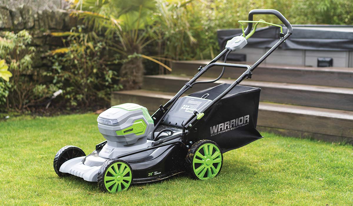 Champion 46cm petrol online lawn mower